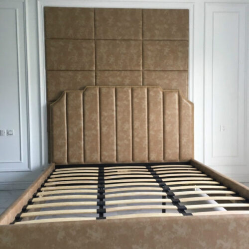 Giường ngủ hiện đại viền da HH20